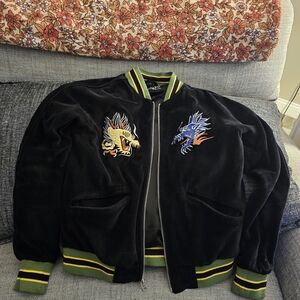 Stylish Black Bomber Jacket with Dragon Design